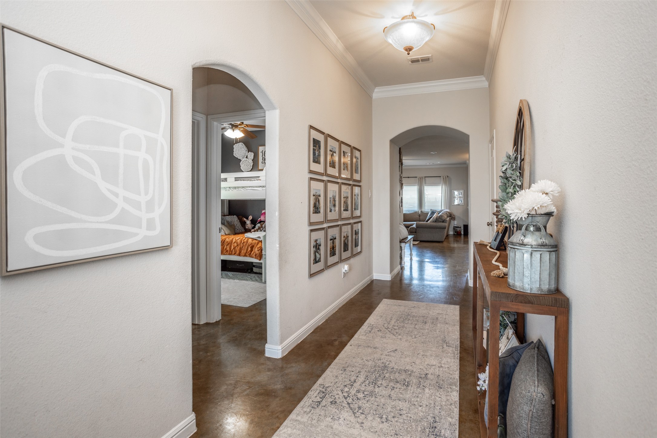 1091 County Road 348 Valley View TX 76272