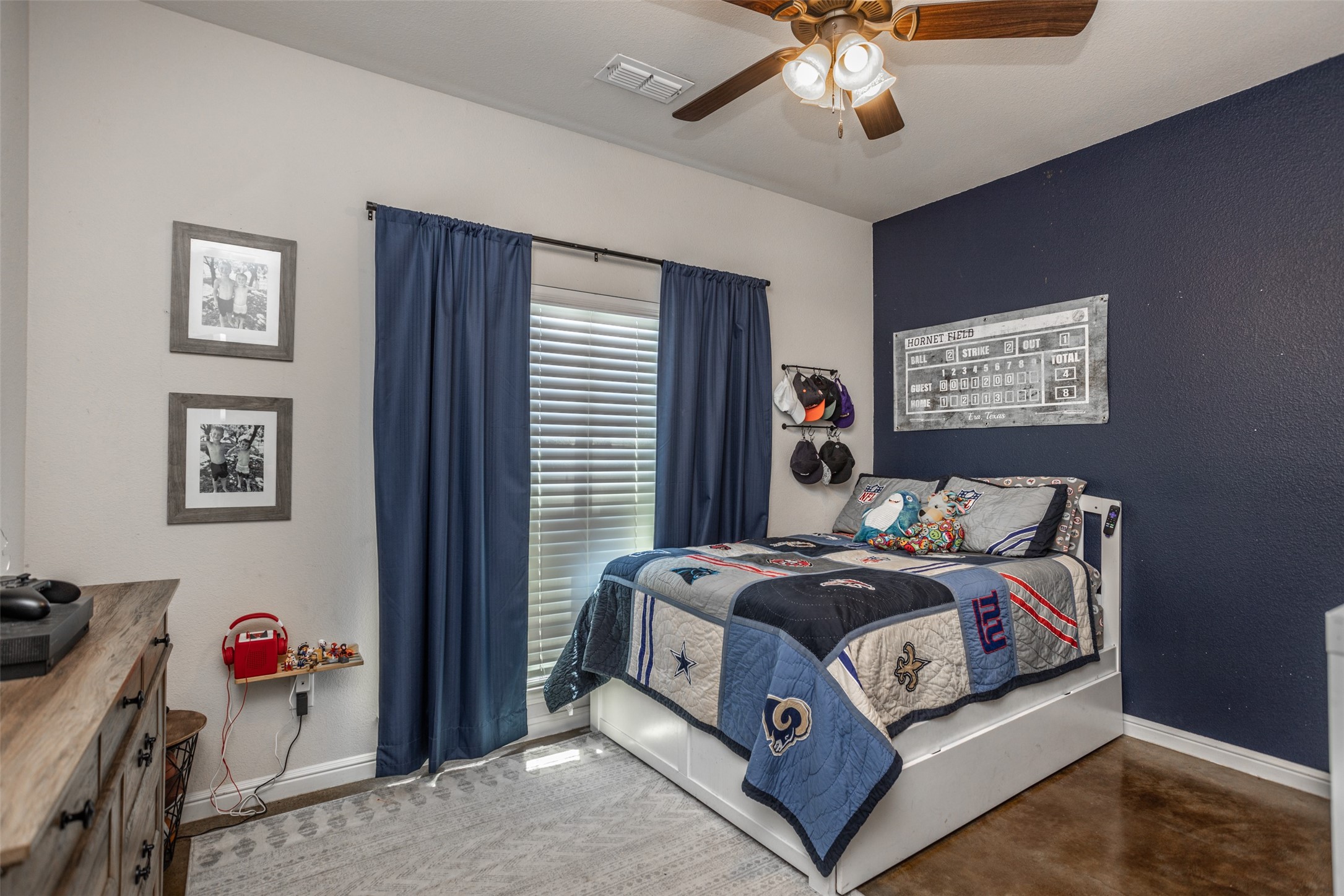 1091 County Road 348 Valley View TX 76272