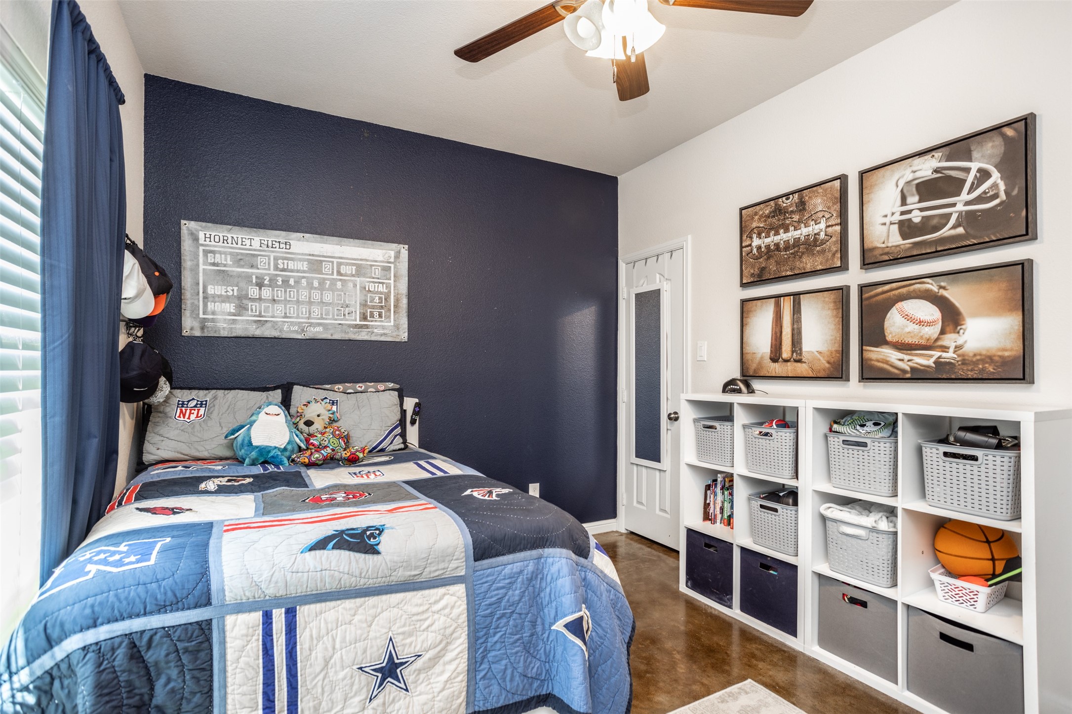 1091 County Road 348 Valley View TX 76272