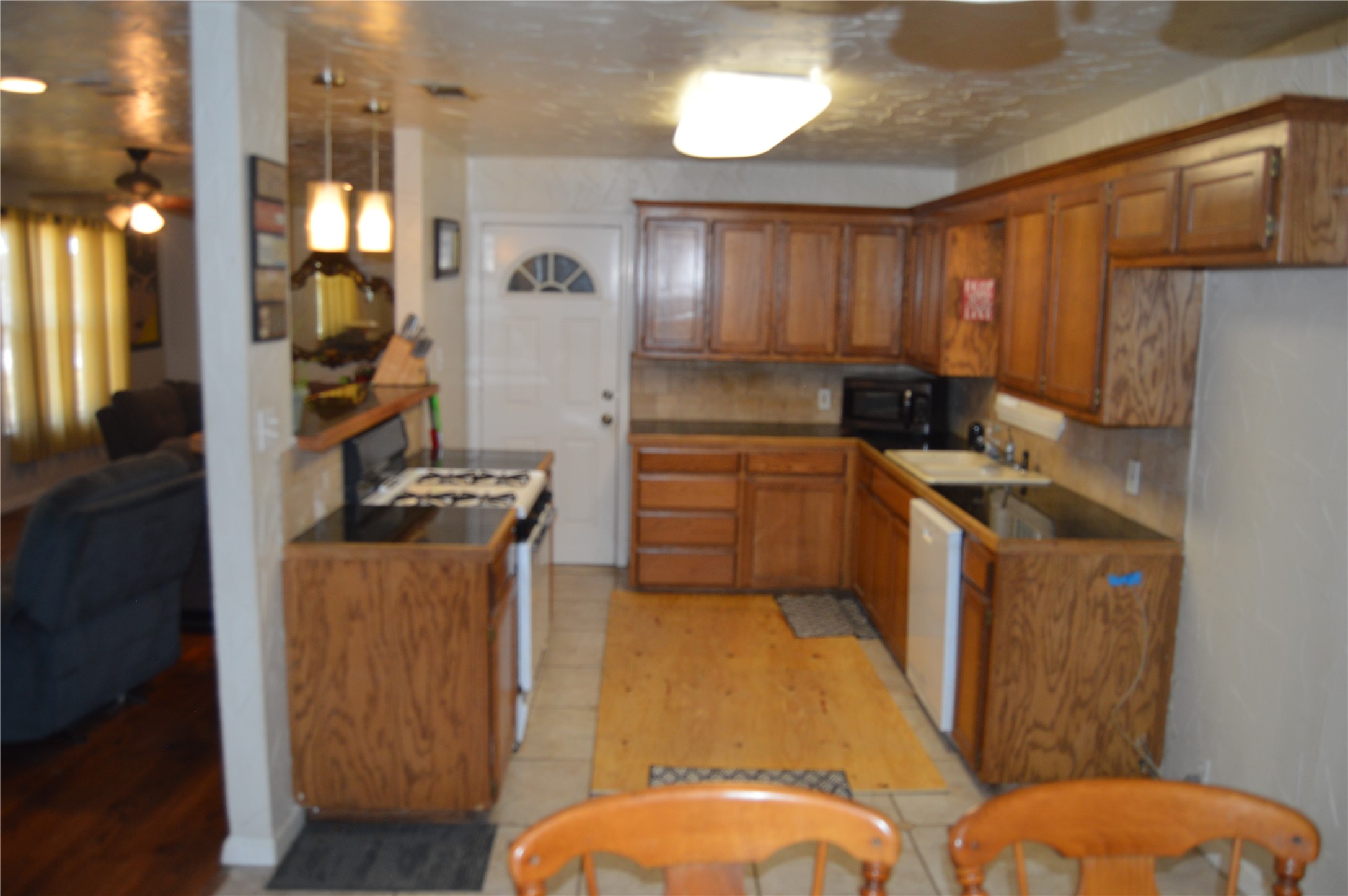 112 S 2nd Street Godley TX 76044