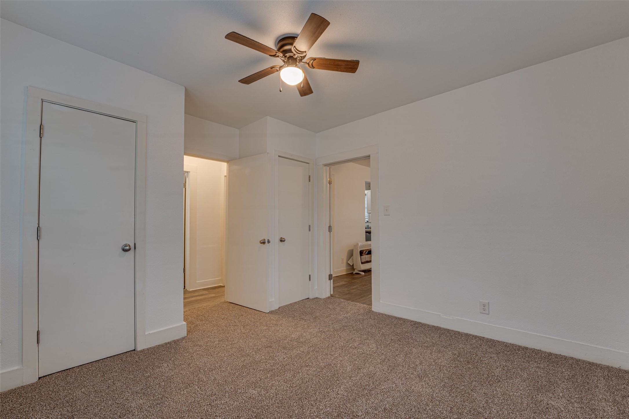 107 N Shawnee Street Ennis TX 75119