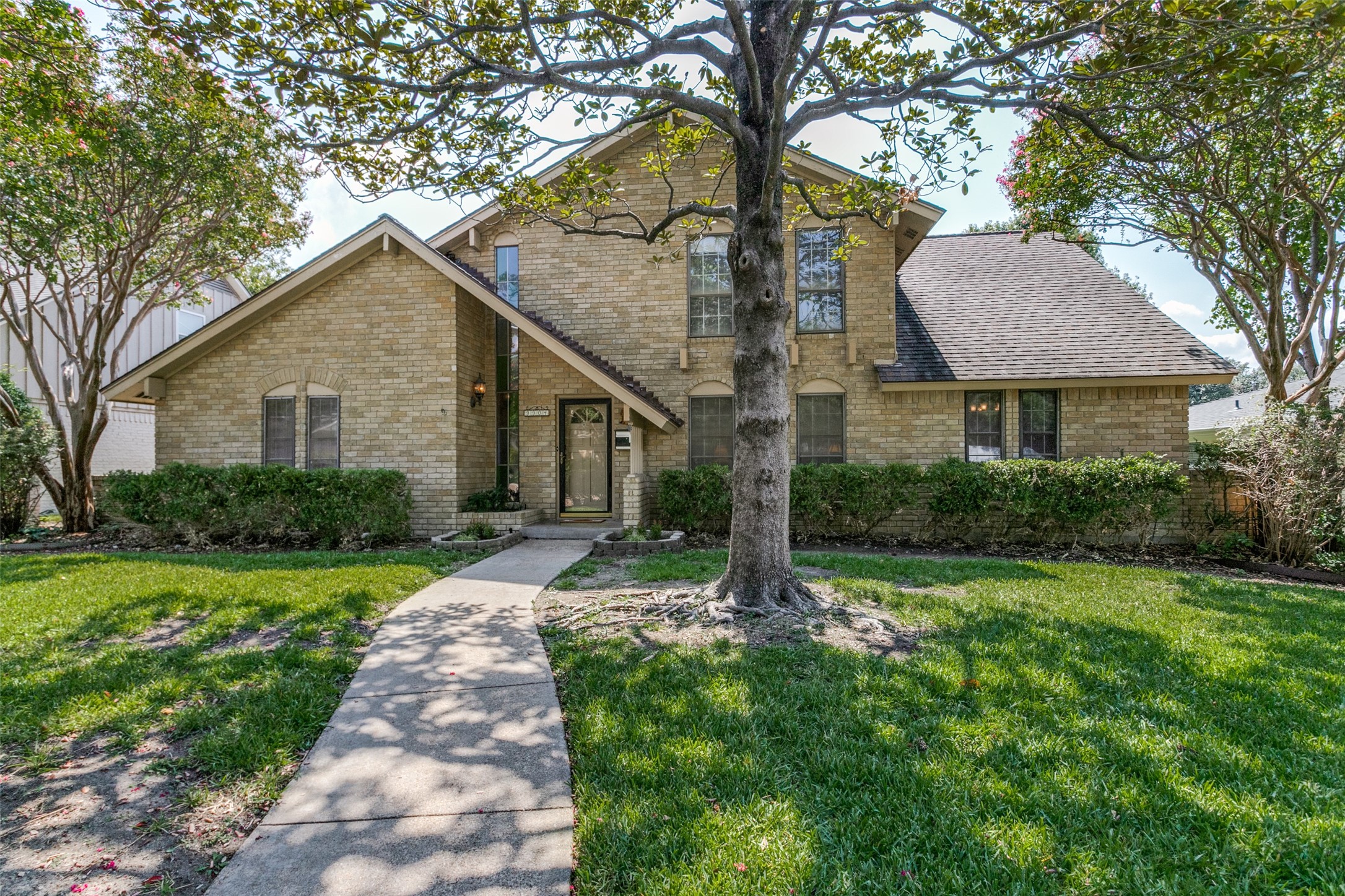 9904 Vistadale Drive Dallas TX 75238