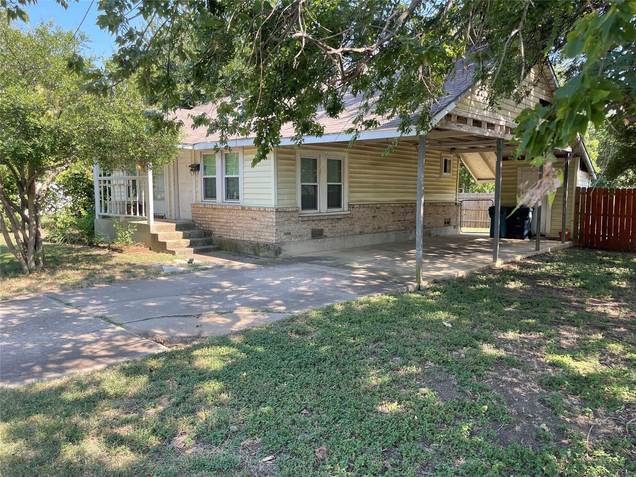 605 Panhandle Street Denton TX 76201