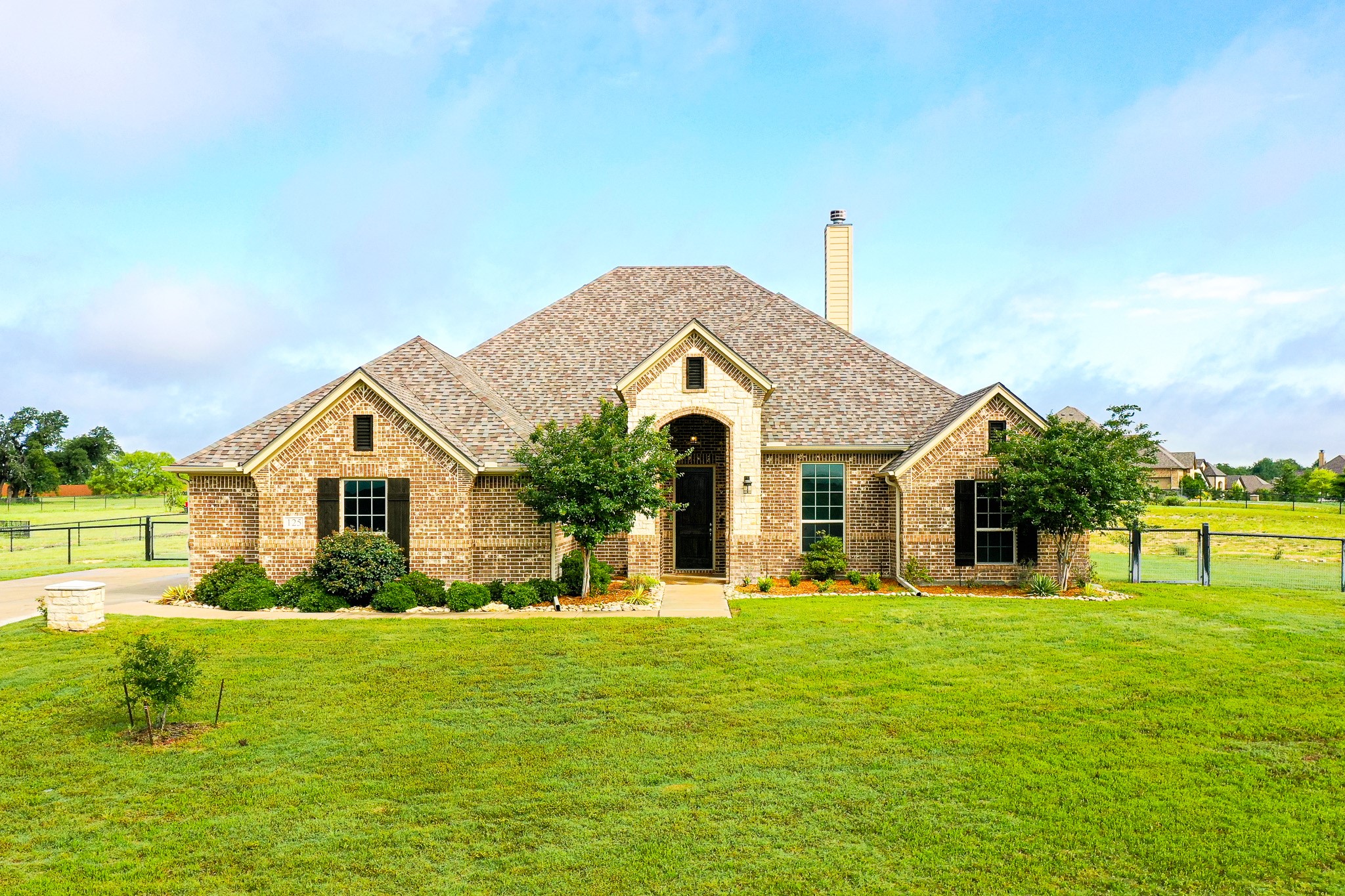 125 N Ridge Court Weatherford TX 76088