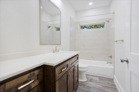 1226 W Elm Street Denison TX 75020