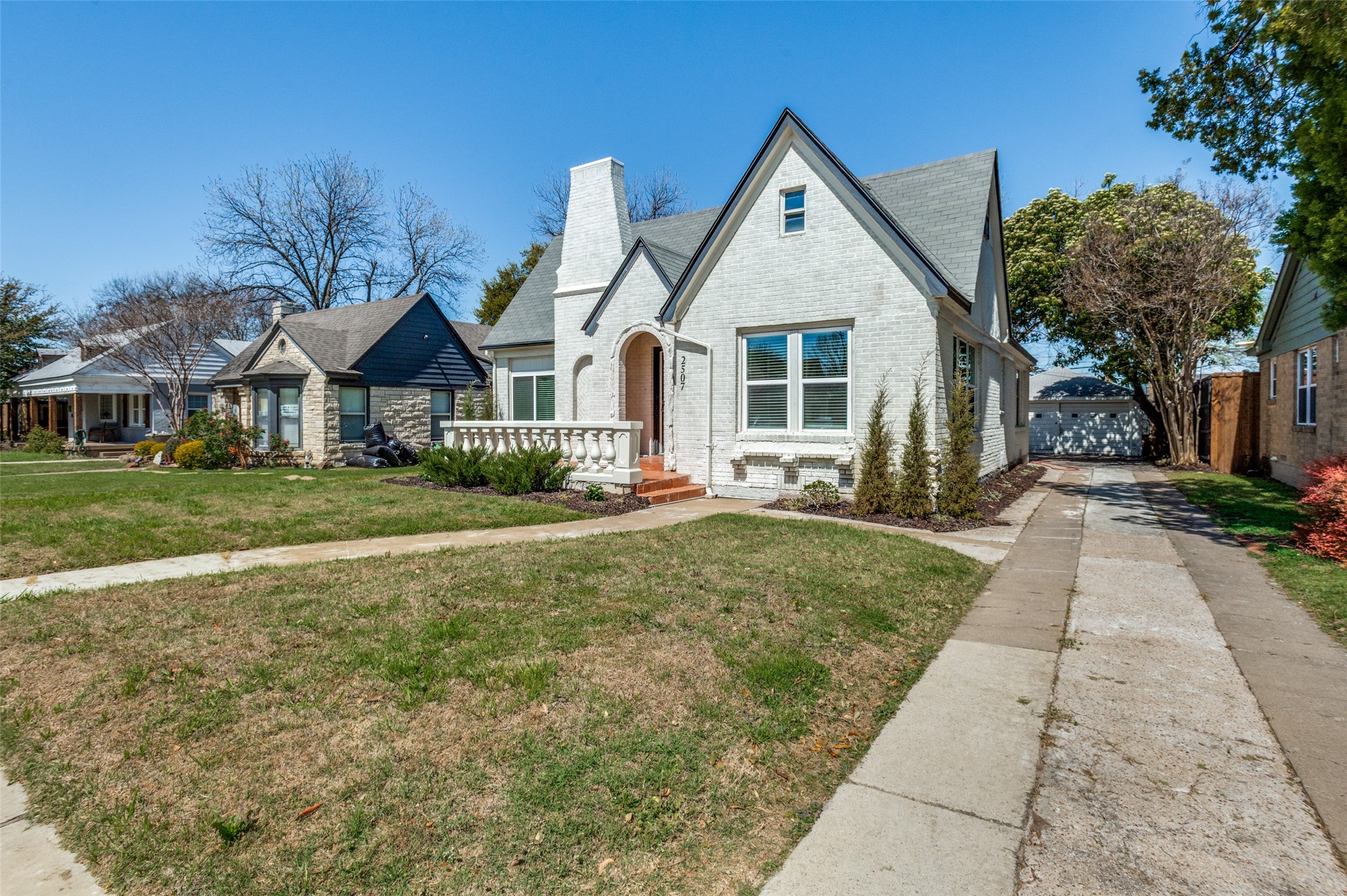 2507 Alco Avenue Dallas TX 75211