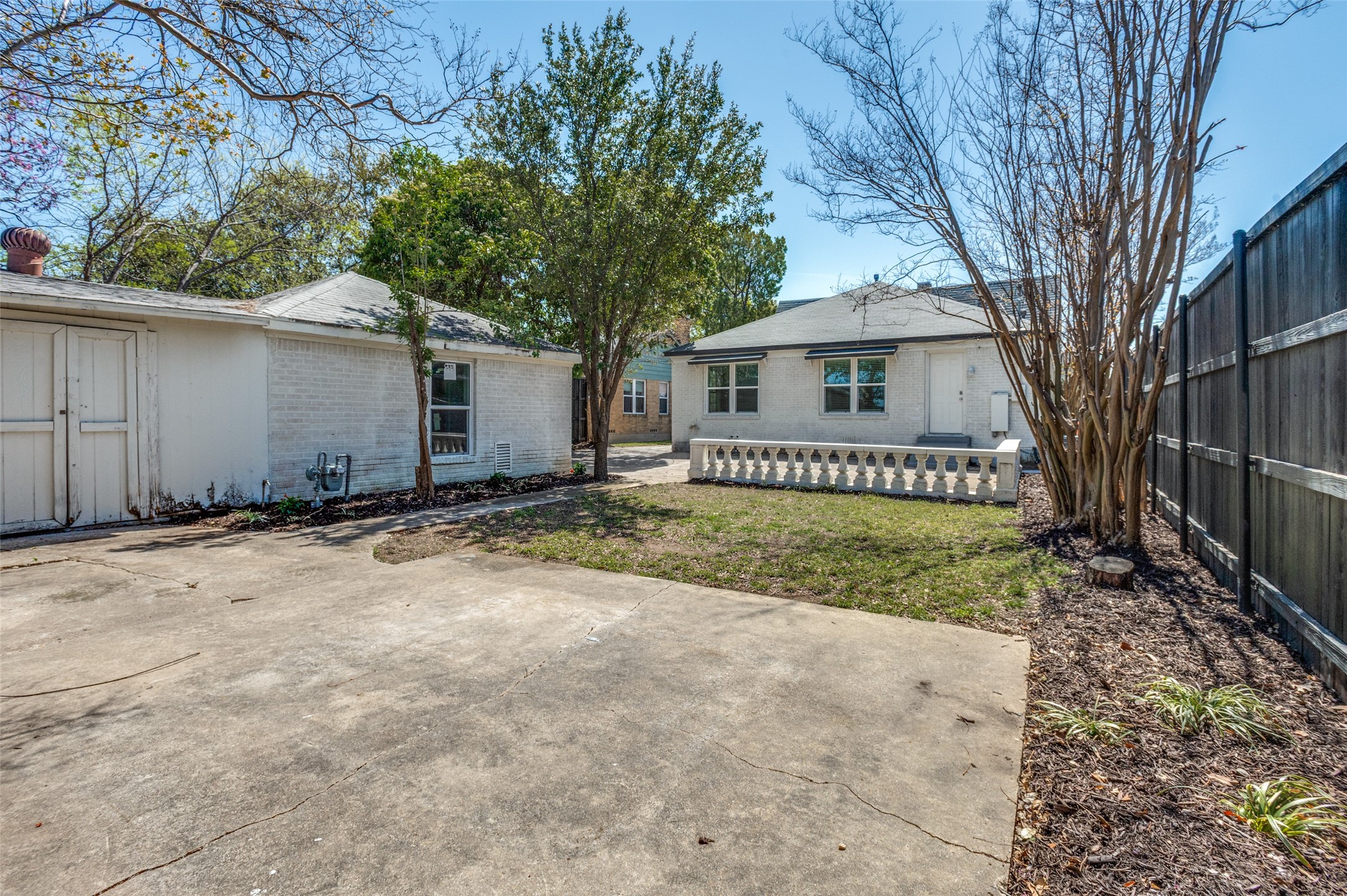 2507 Alco Avenue Dallas TX 75211