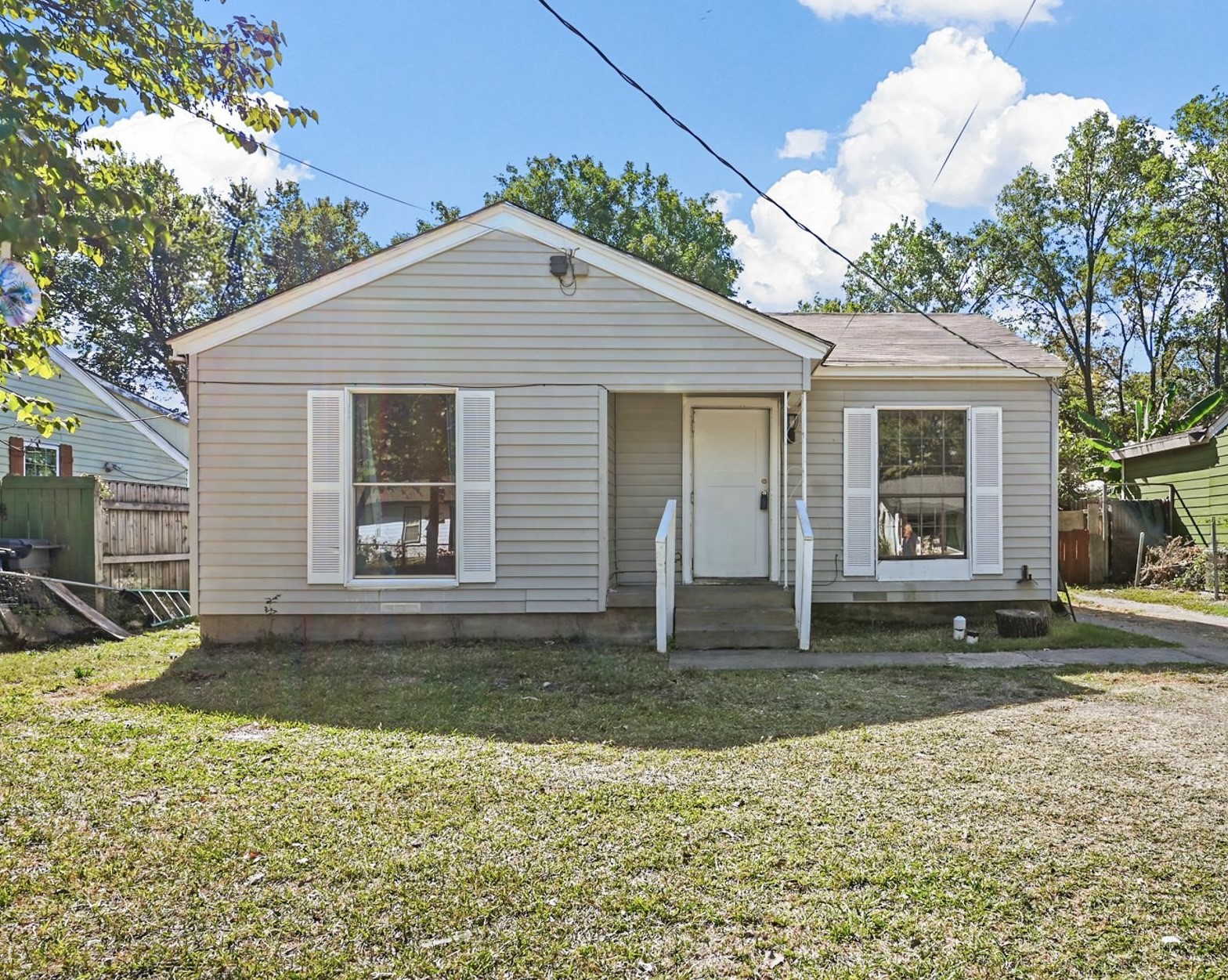 8738 Wadlington Avenue Dallas TX 75217