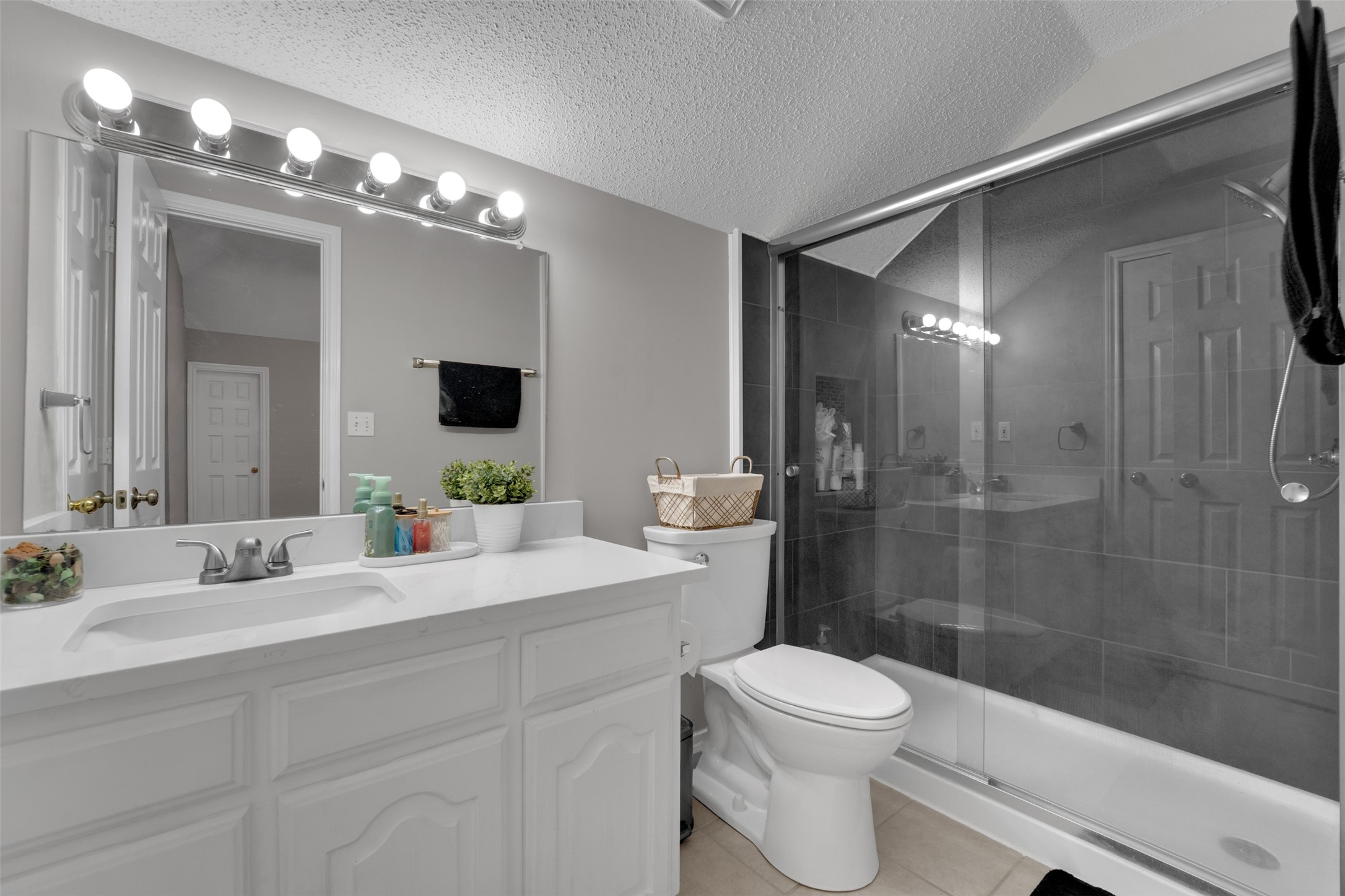 204 Springpark Drive Arlington TX 76014