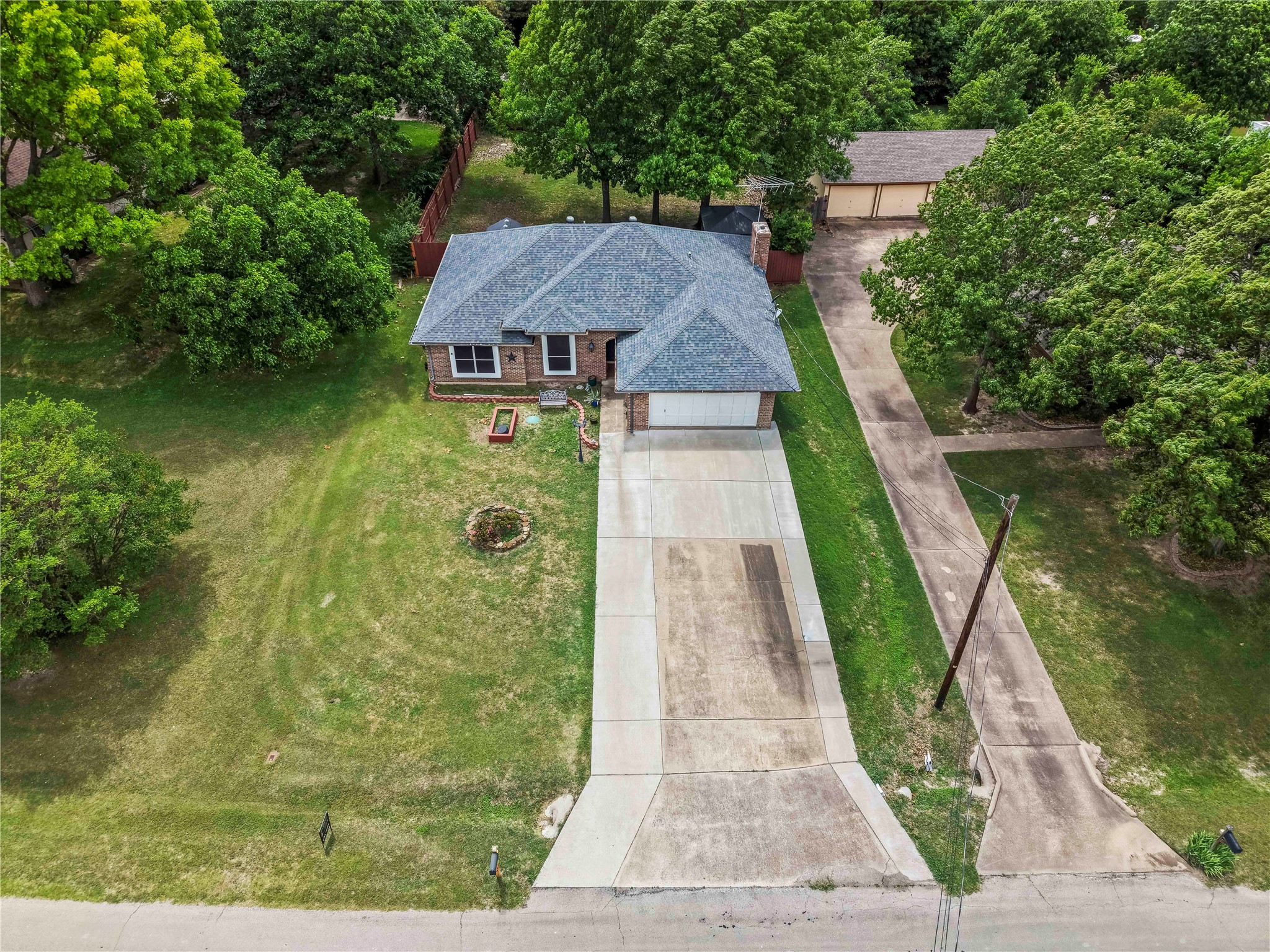 403 N Casa Grande Circle Duncanville TX 75116