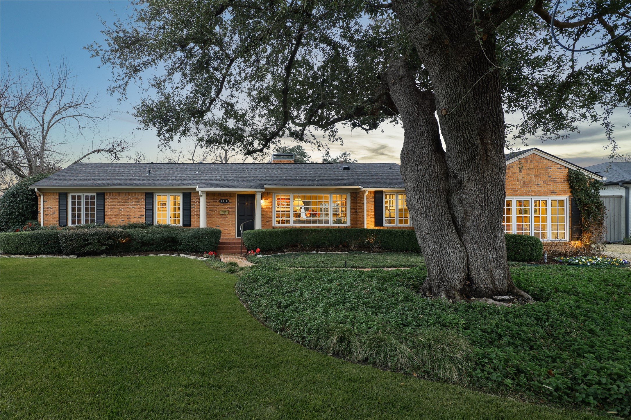 4314 Southcrest Road Dallas TX 75229