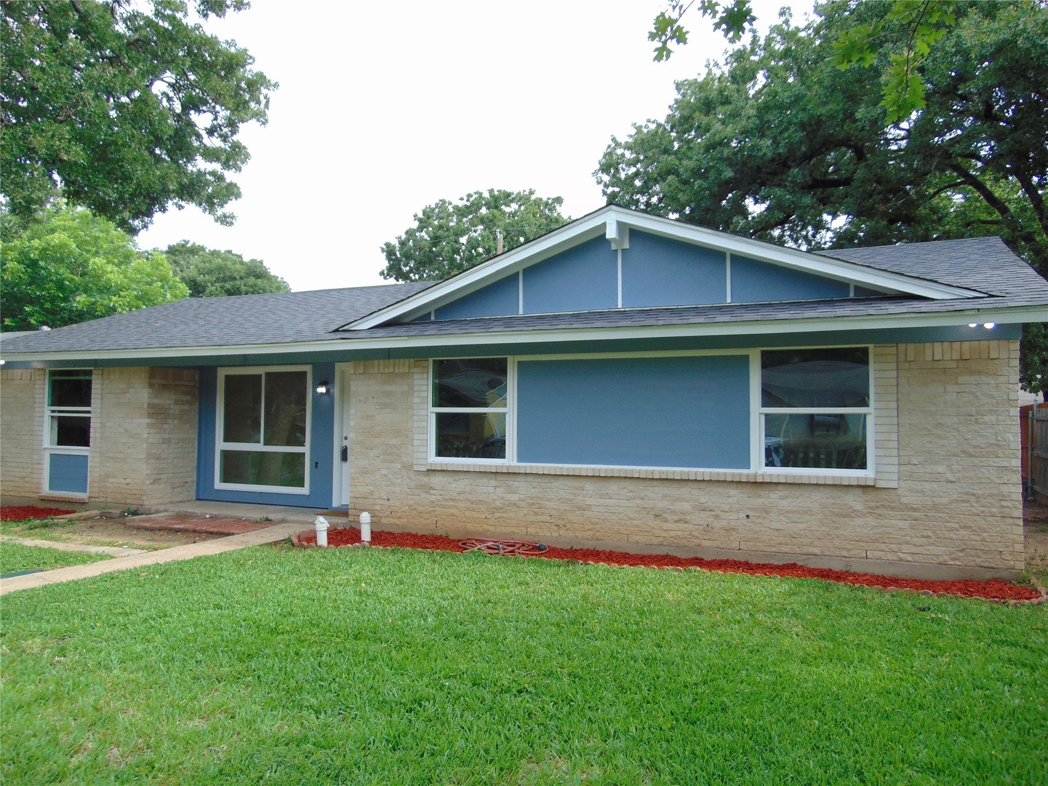 835 Pleasant Hills Drive Dallas TX 75217