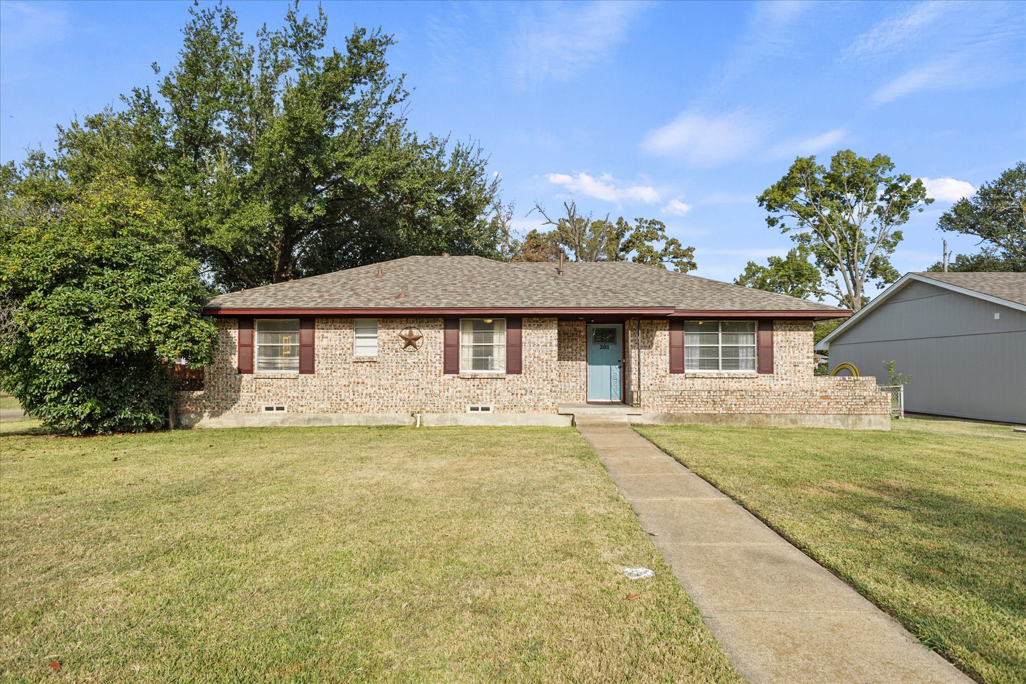 201 Collins Drive Terrell TX 75160