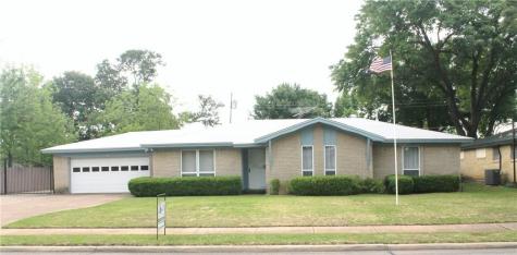 2108 W 11th Street Irving TX 75060