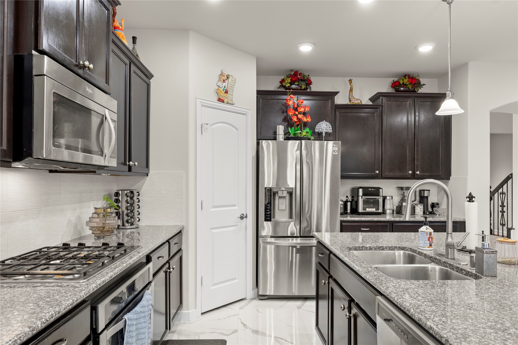 686 Sailors Avenue Lewisville TX 75056