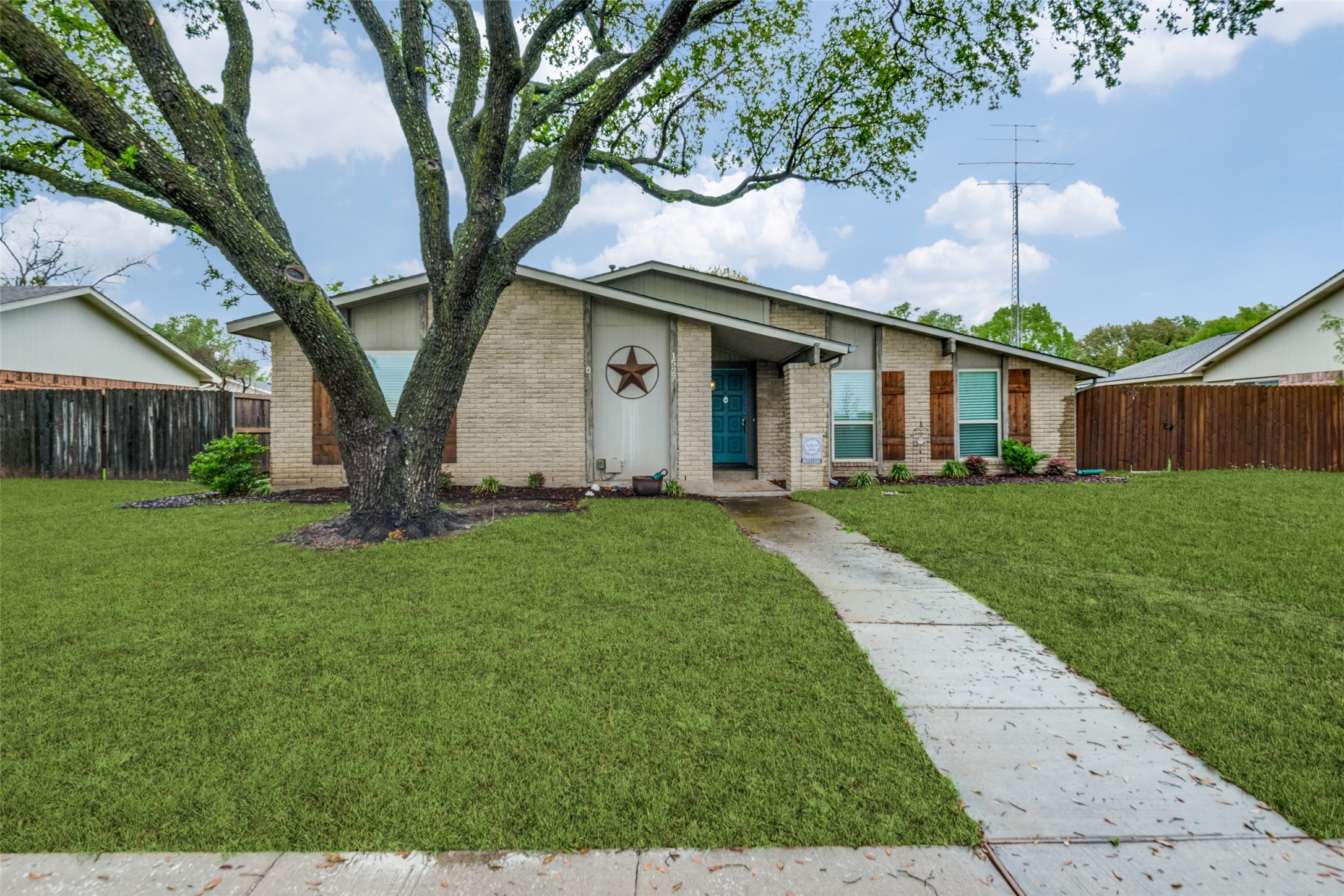 1527 W Spring Creek Parkway Plano TX 75023