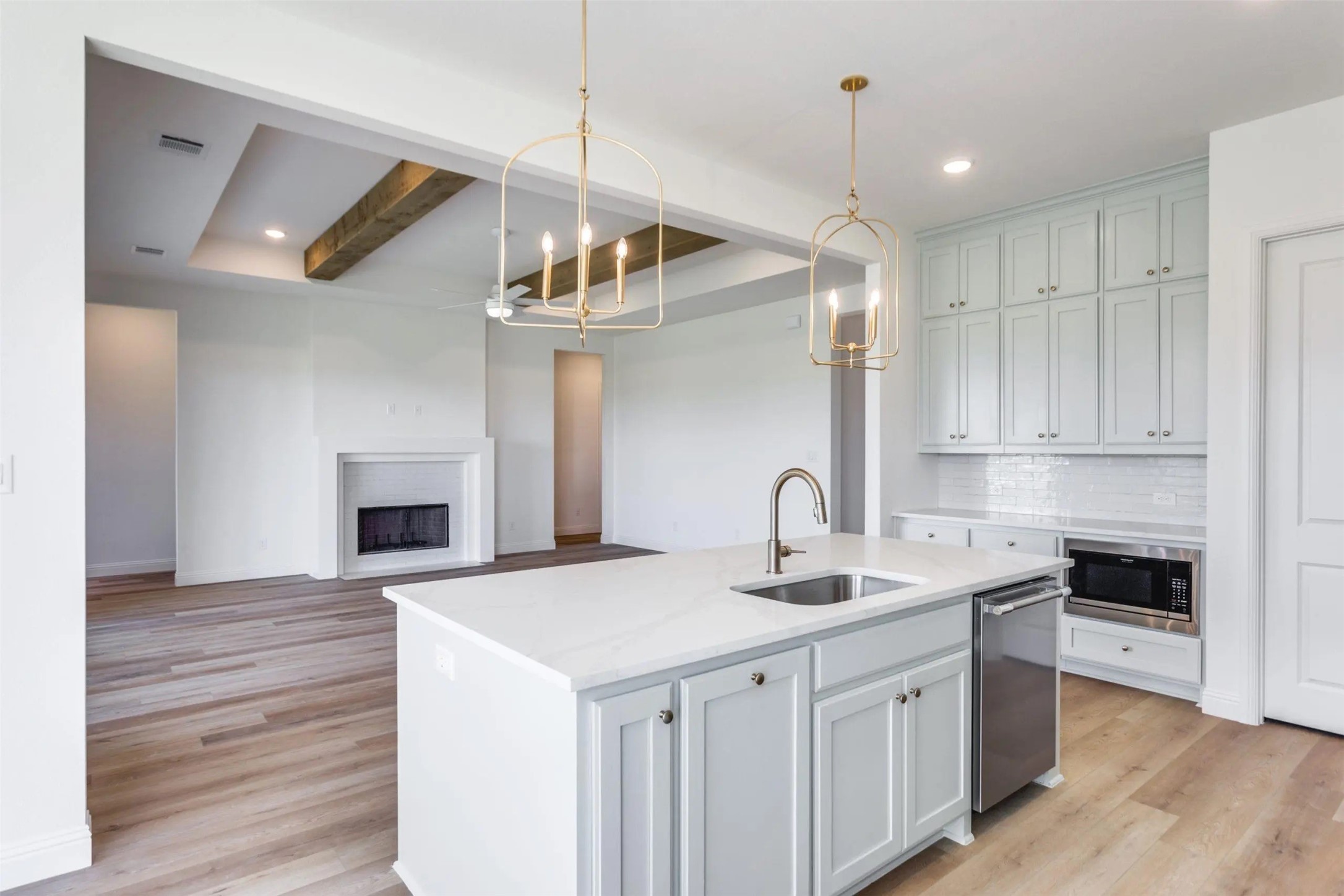 107 Evanston Street New Fairview TX 76247