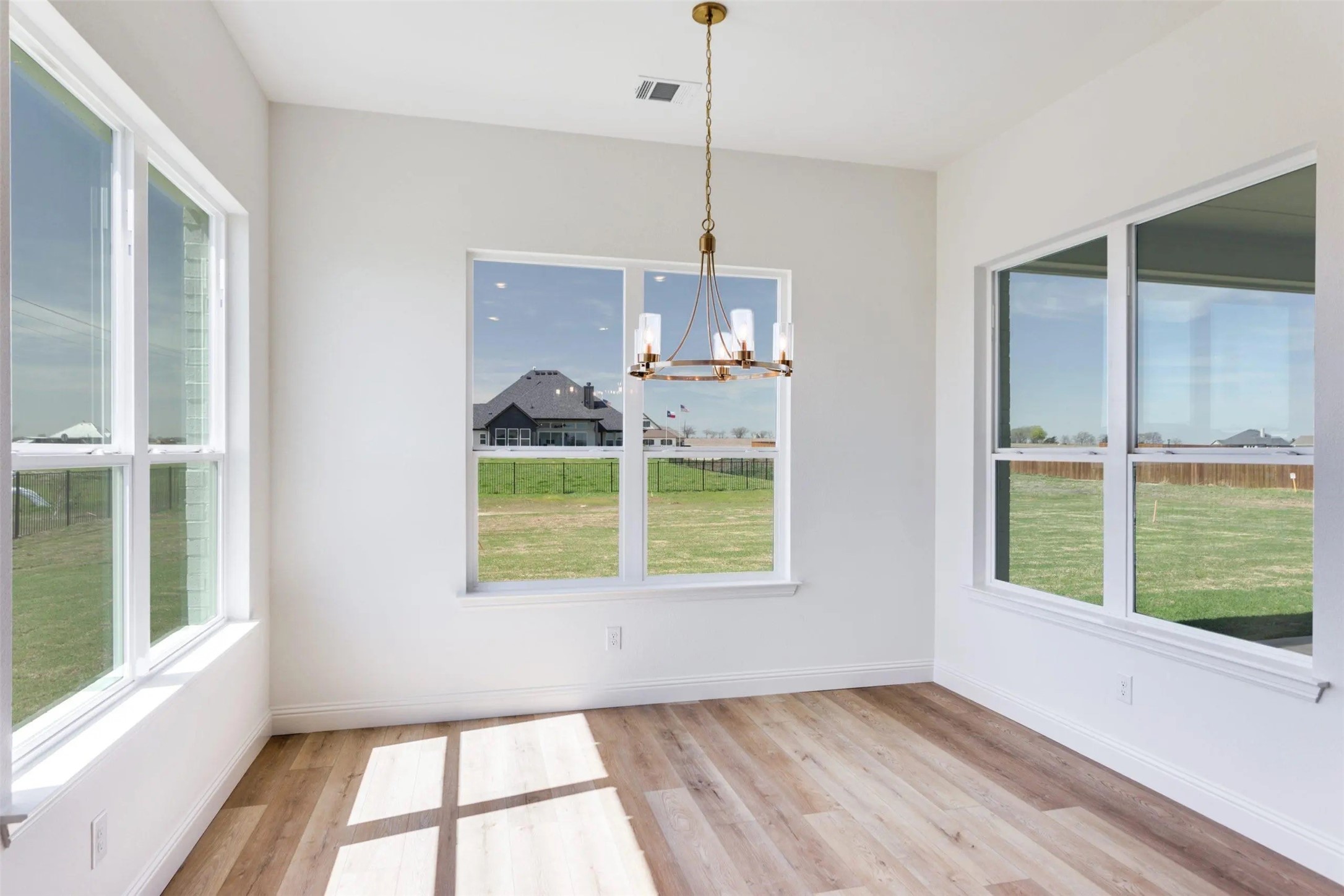 107 Evanston Street New Fairview TX 76247