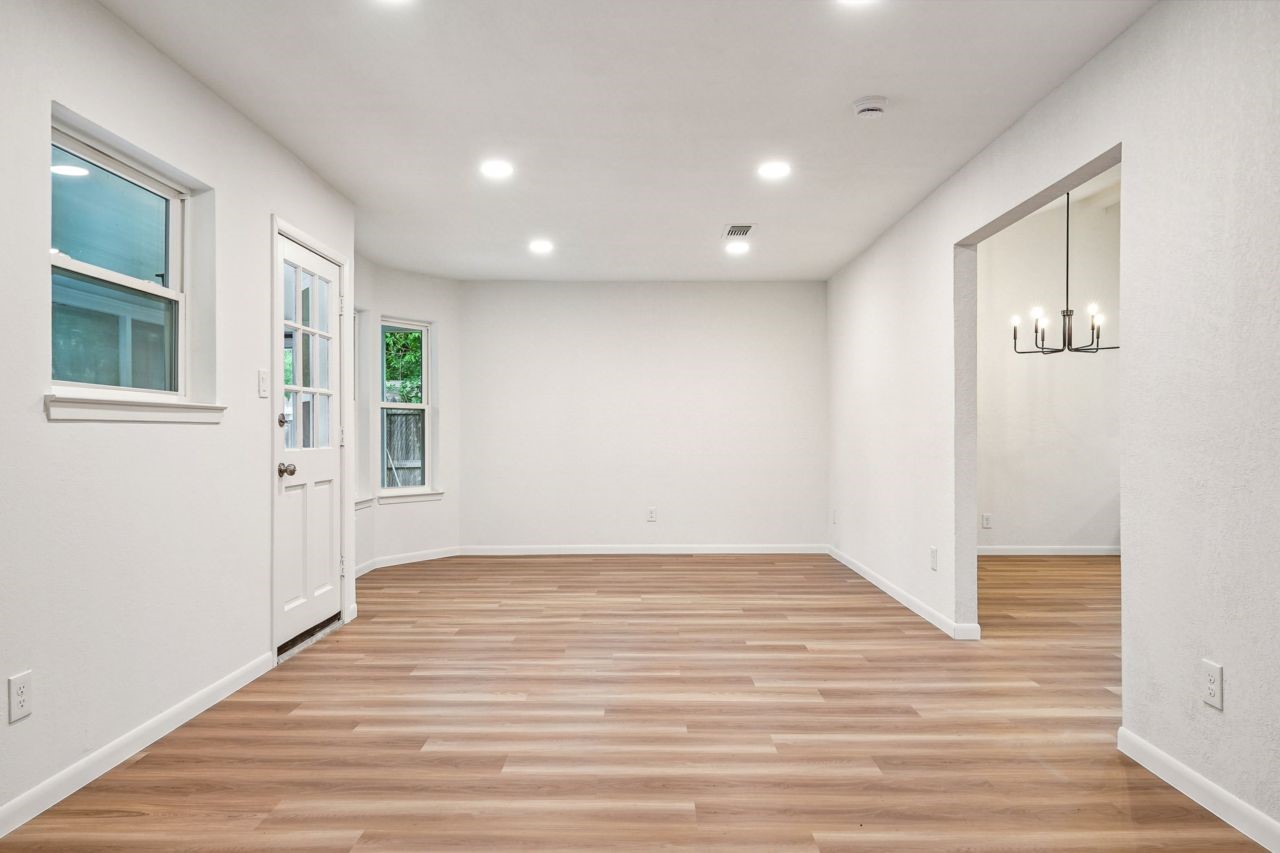 3529 Kelvin Avenue Fort Worth TX 76133