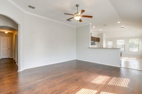 377 Coral Vine Lane Burleson TX 76028