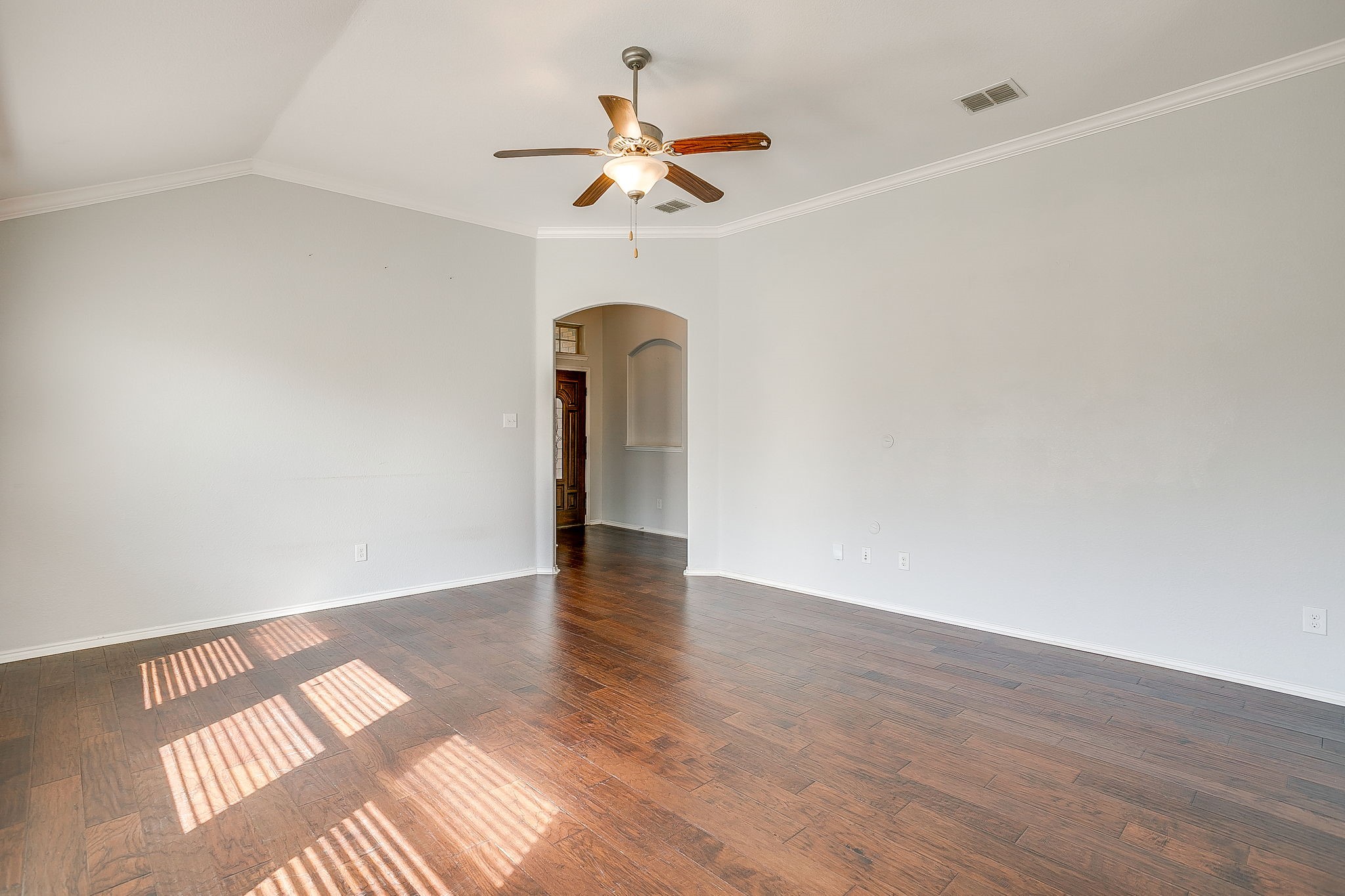 377 Coral Vine Lane Burleson TX 76028