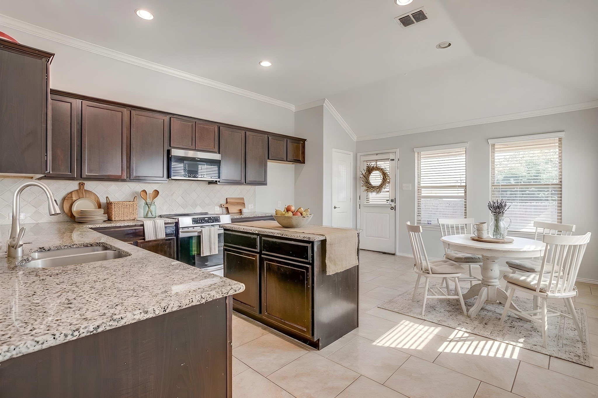 377 Coral Vine Lane Burleson TX 76028