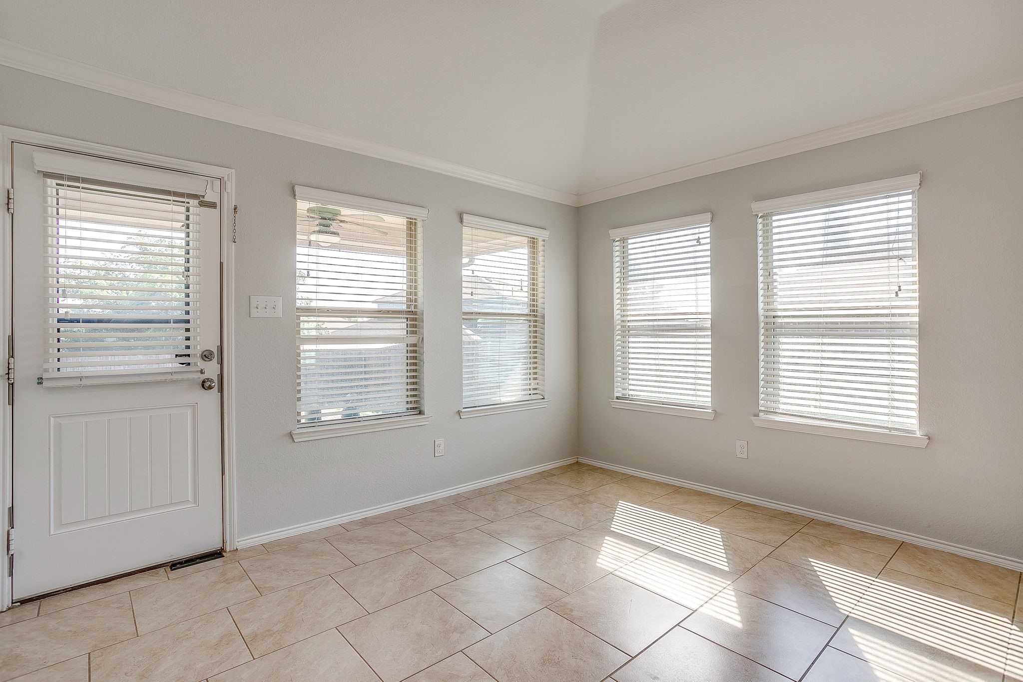 377 Coral Vine Lane Burleson TX 76028