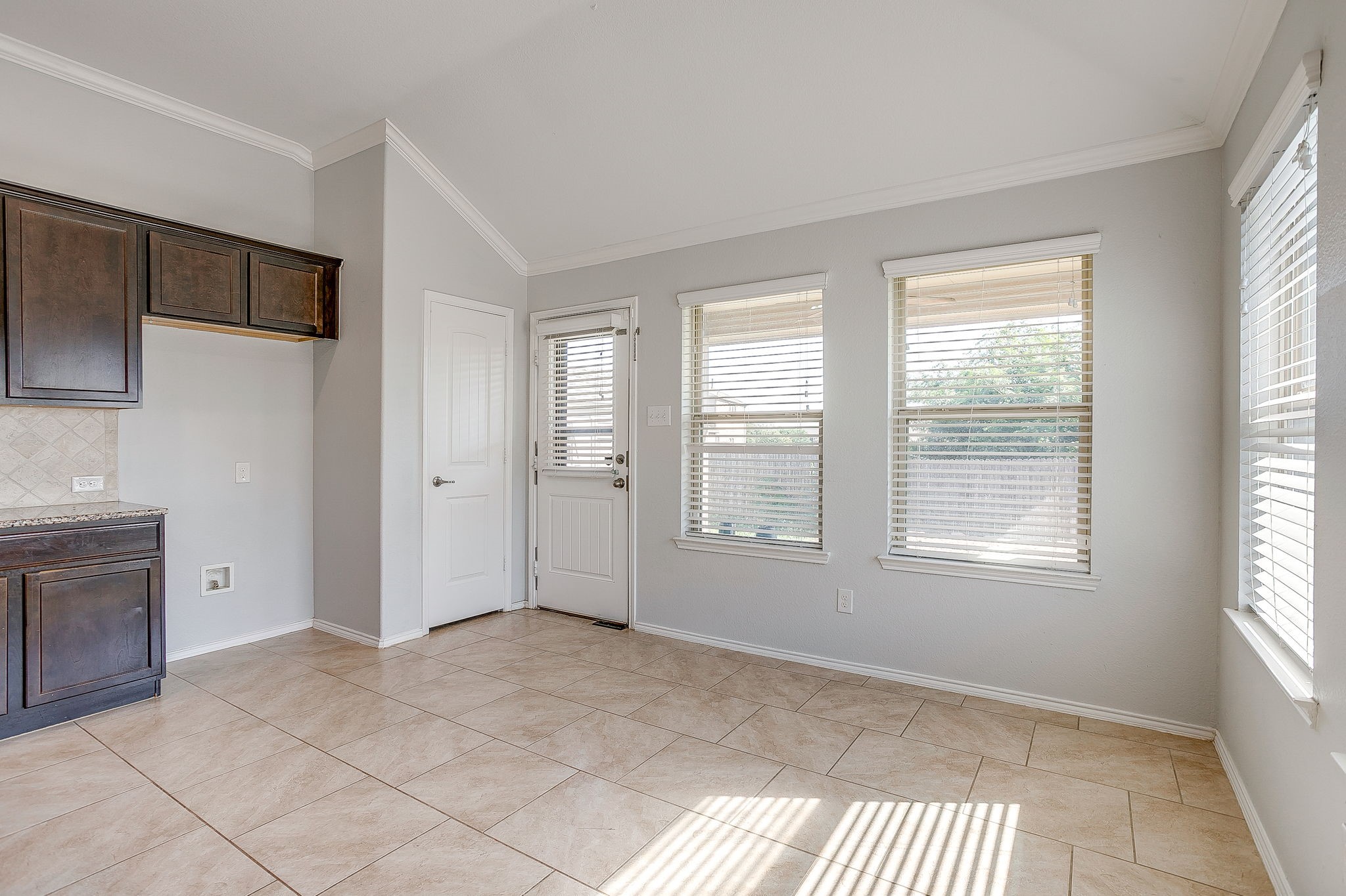 377 Coral Vine Lane Burleson TX 76028
