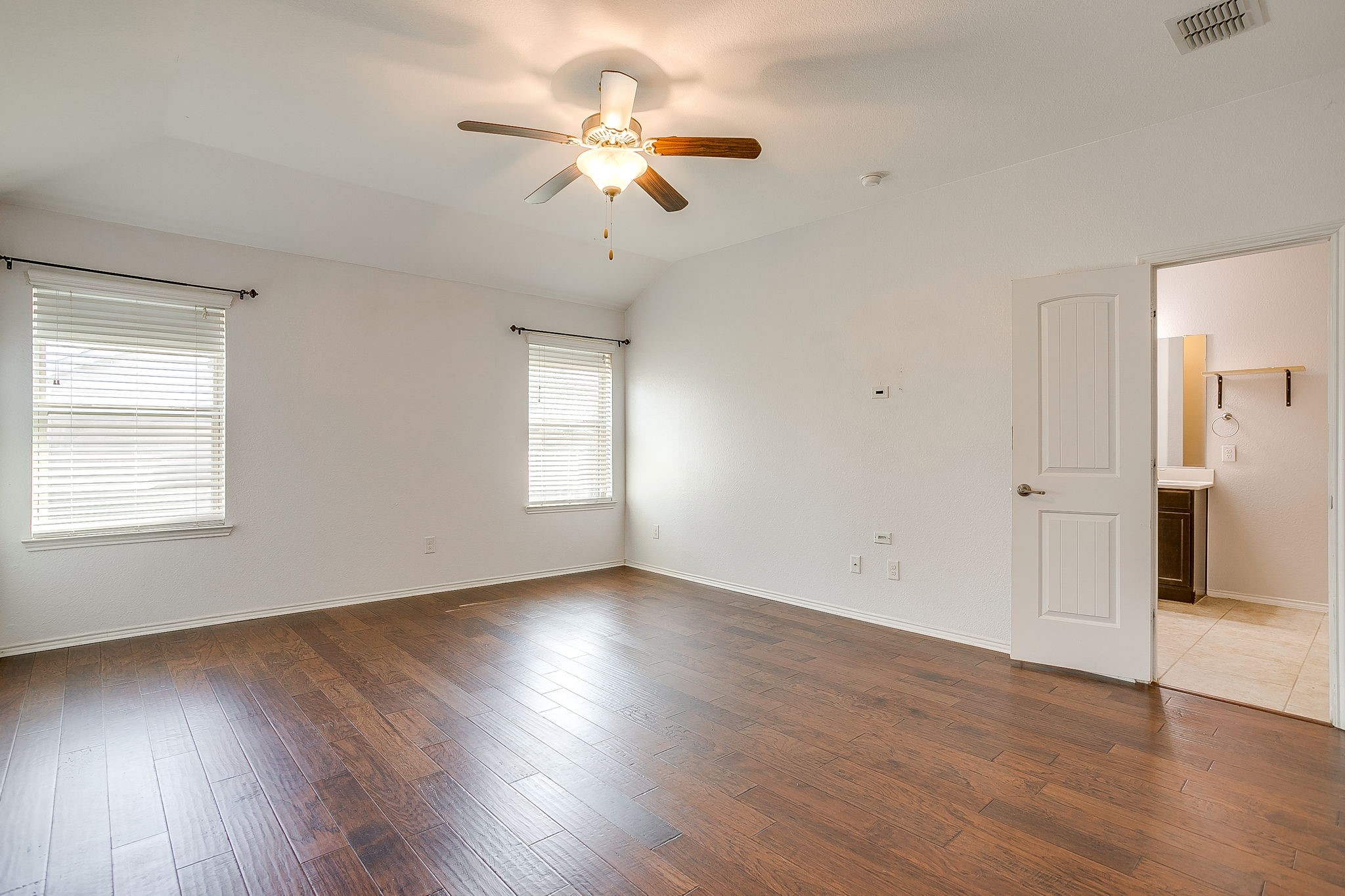 377 Coral Vine Lane Burleson TX 76028