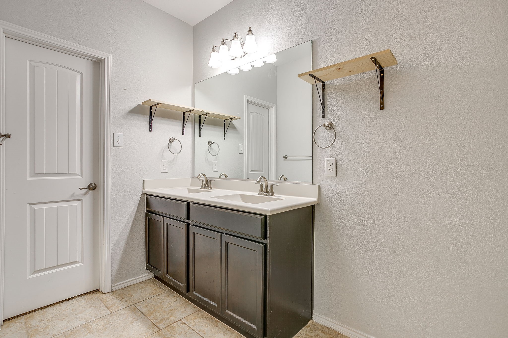 377 Coral Vine Lane Burleson TX 76028
