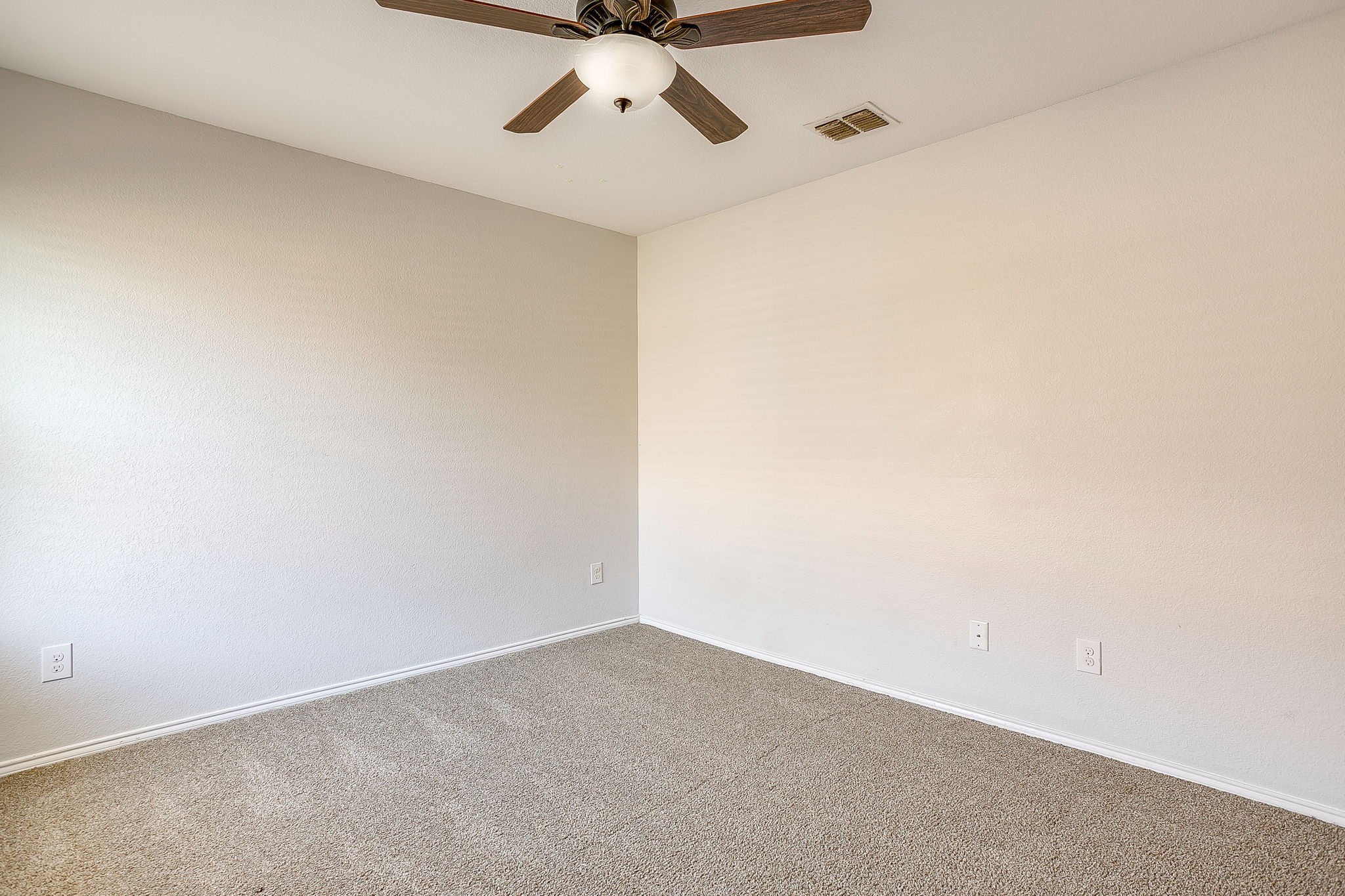 377 Coral Vine Lane Burleson TX 76028