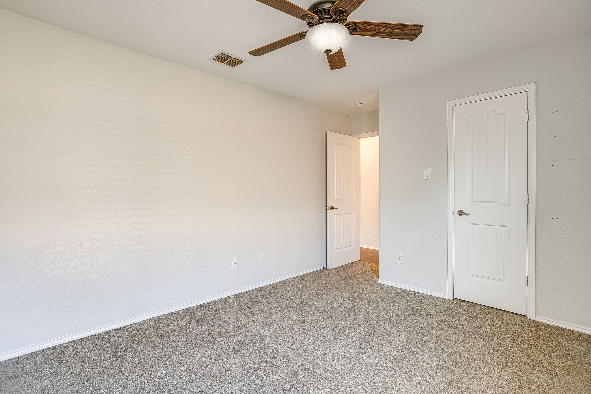 377 Coral Vine Lane Burleson TX 76028