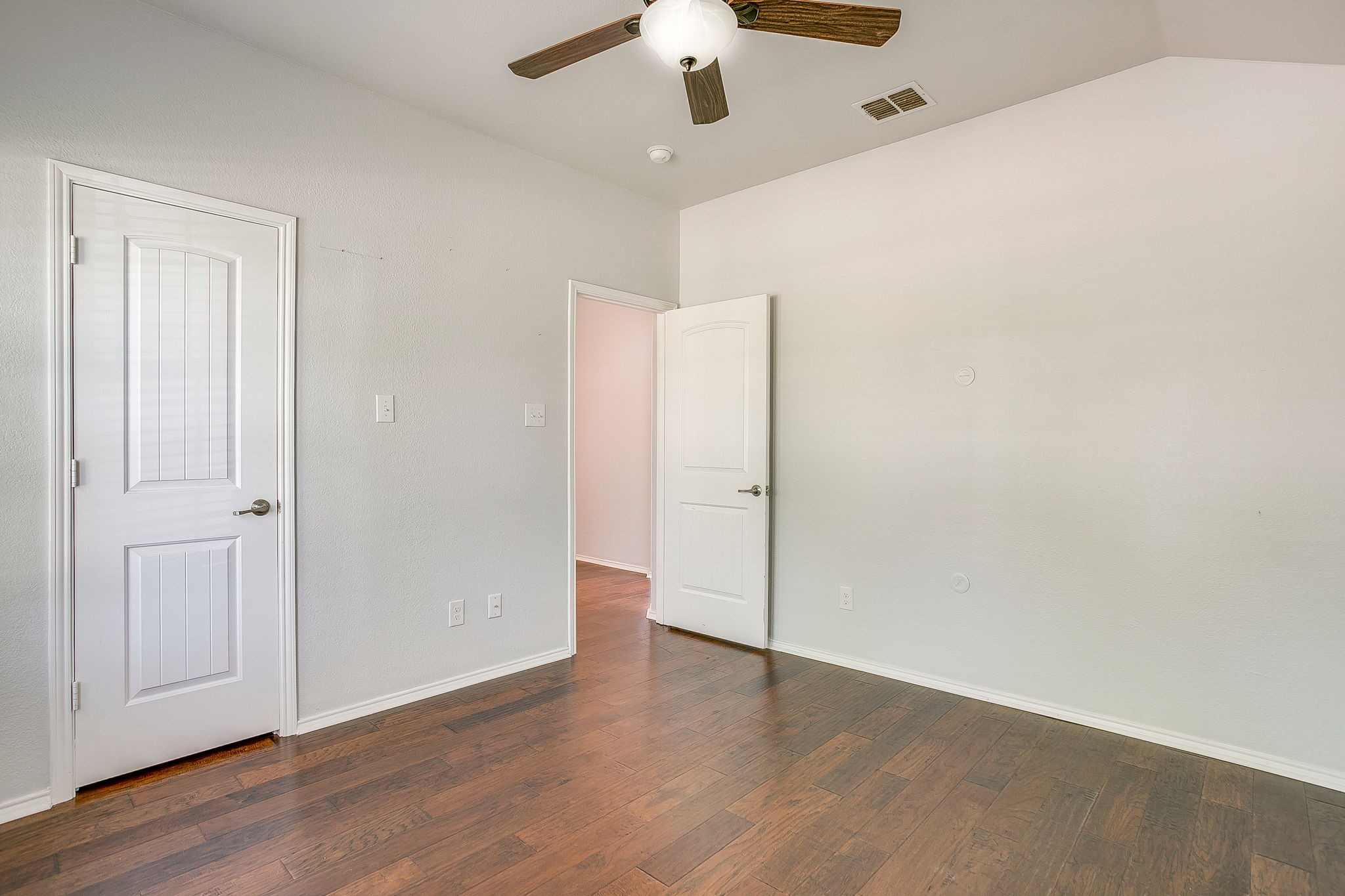 377 Coral Vine Lane Burleson TX 76028