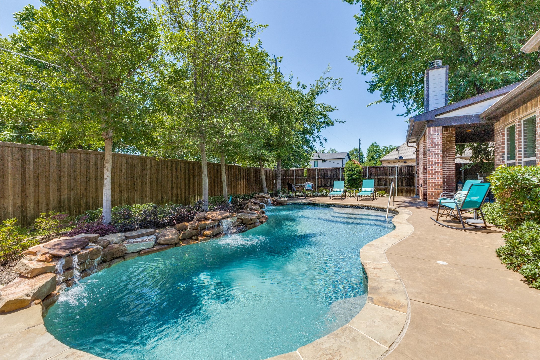 4008 N Cresthaven Road Dallas TX 75209