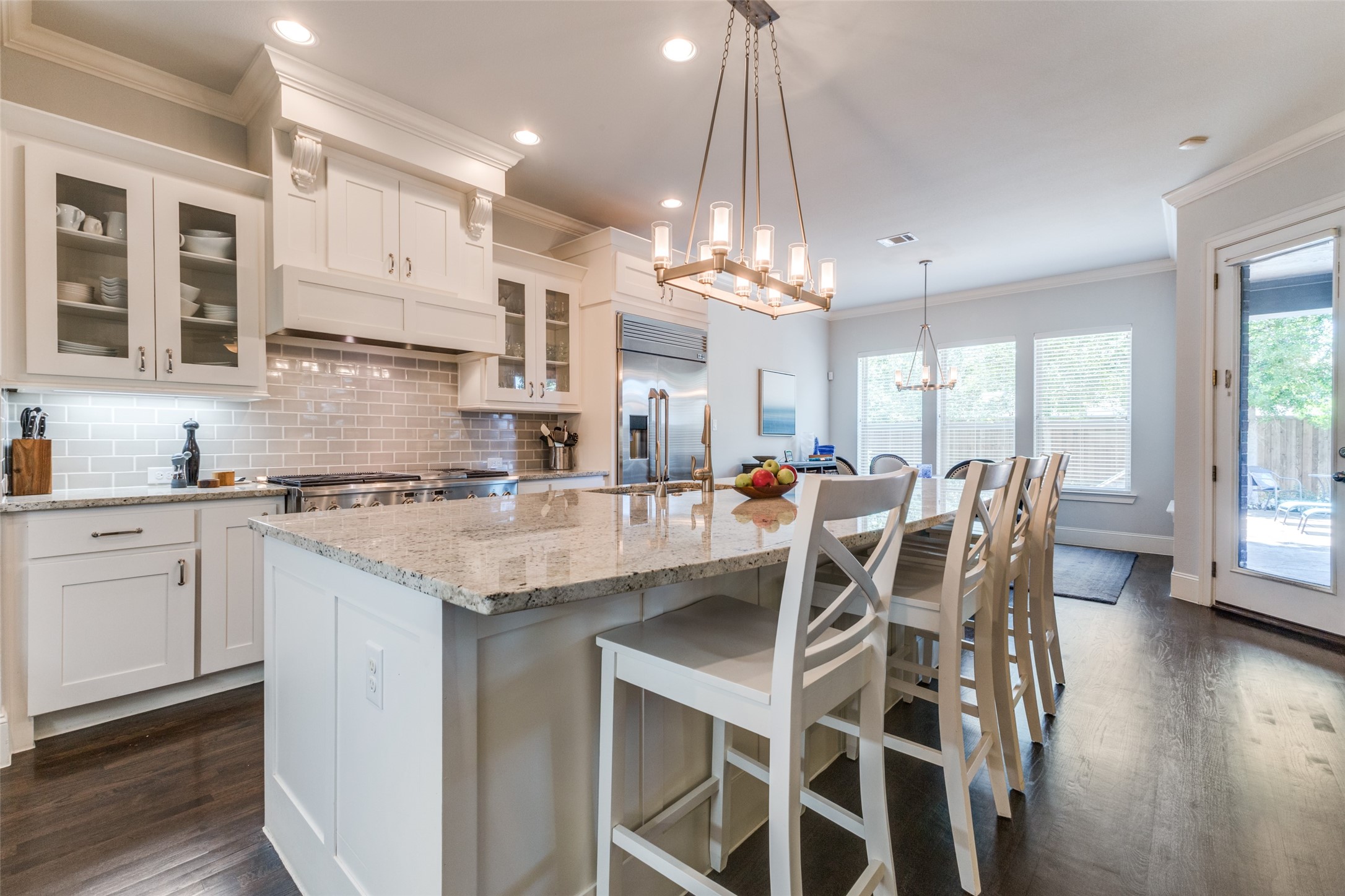 4008 N Cresthaven Road Dallas TX 75209