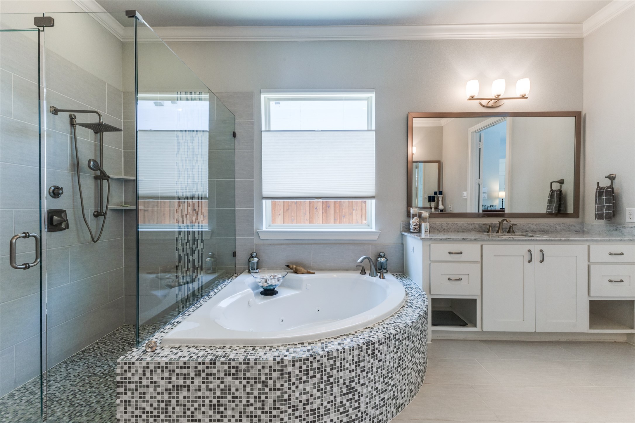 4008 N Cresthaven Road Dallas TX 75209