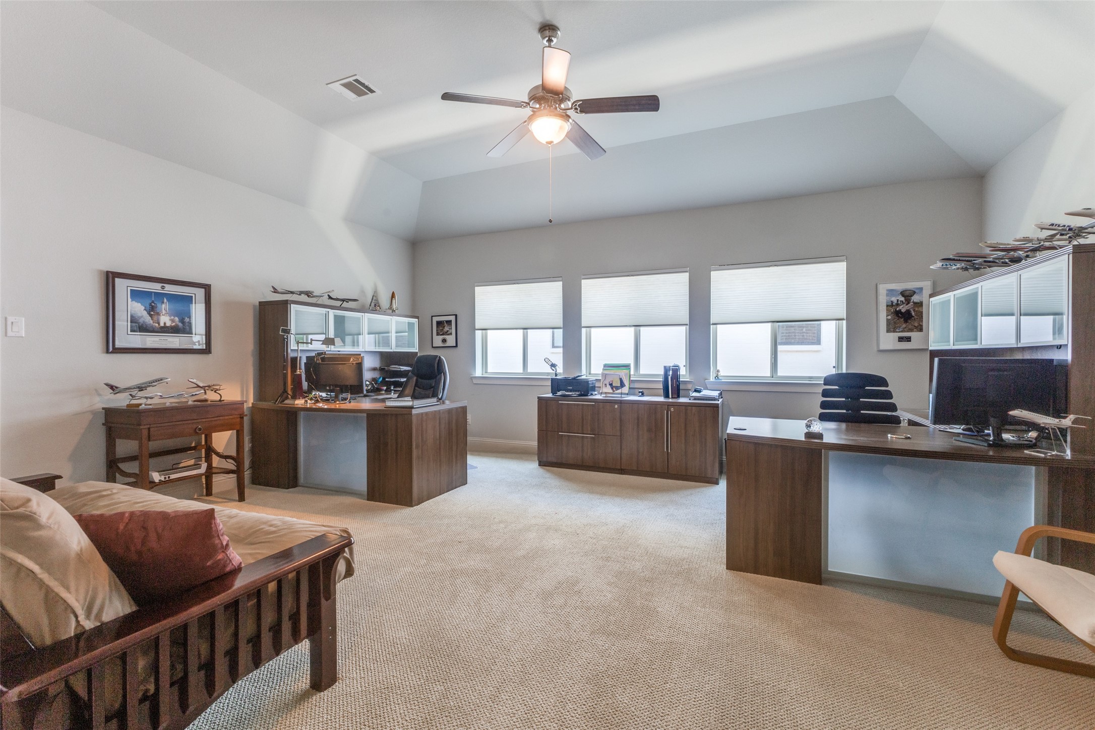 4008 N Cresthaven Road Dallas TX 75209