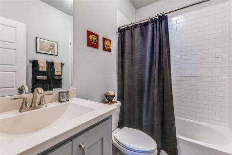 4008 N Cresthaven Road Dallas TX 75209