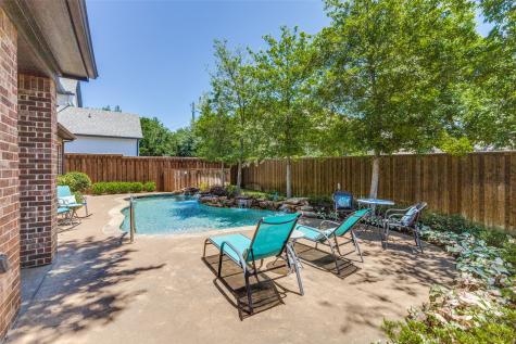 4008 N Cresthaven Road Dallas TX 75209