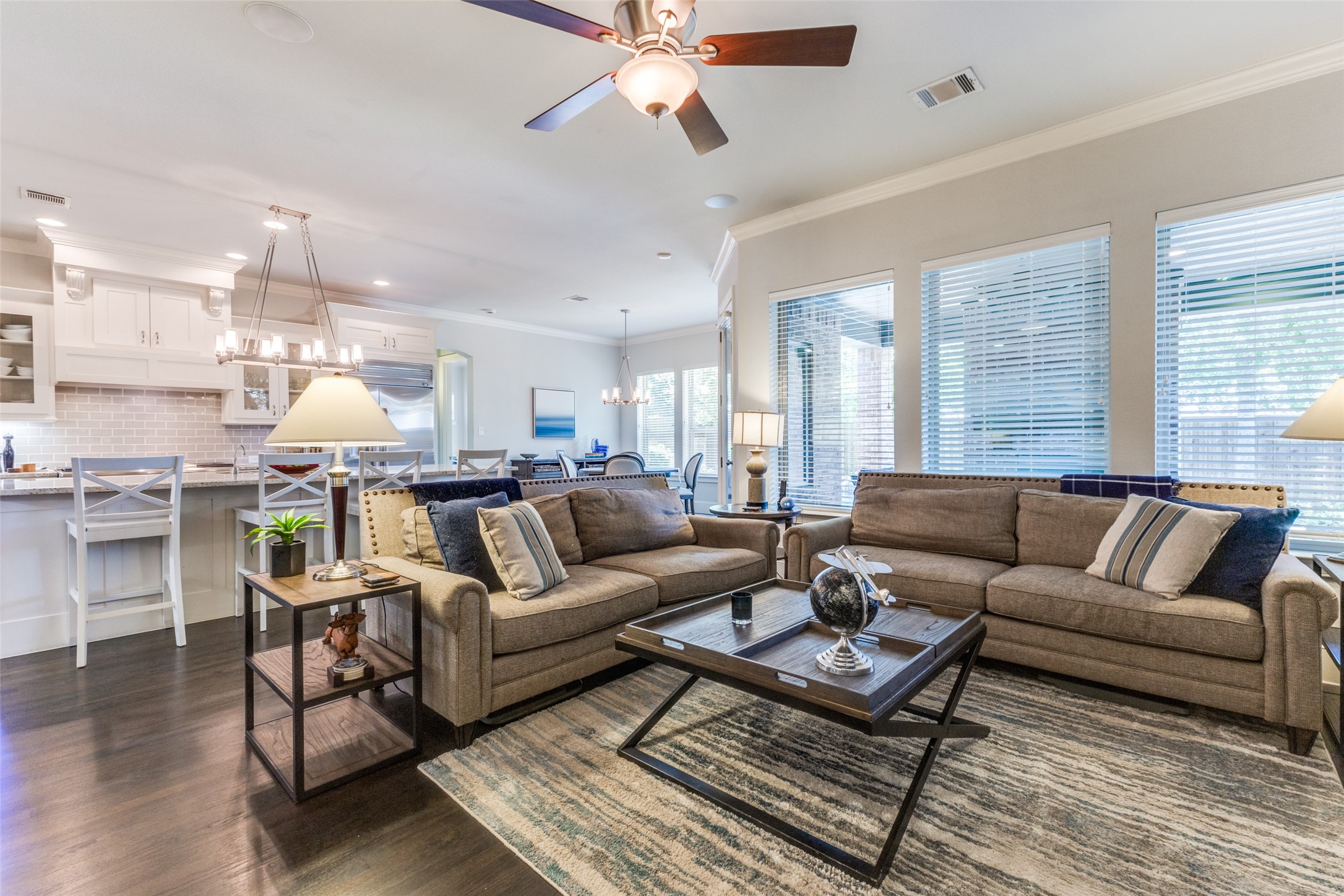 4008 N Cresthaven Road Dallas TX 75209