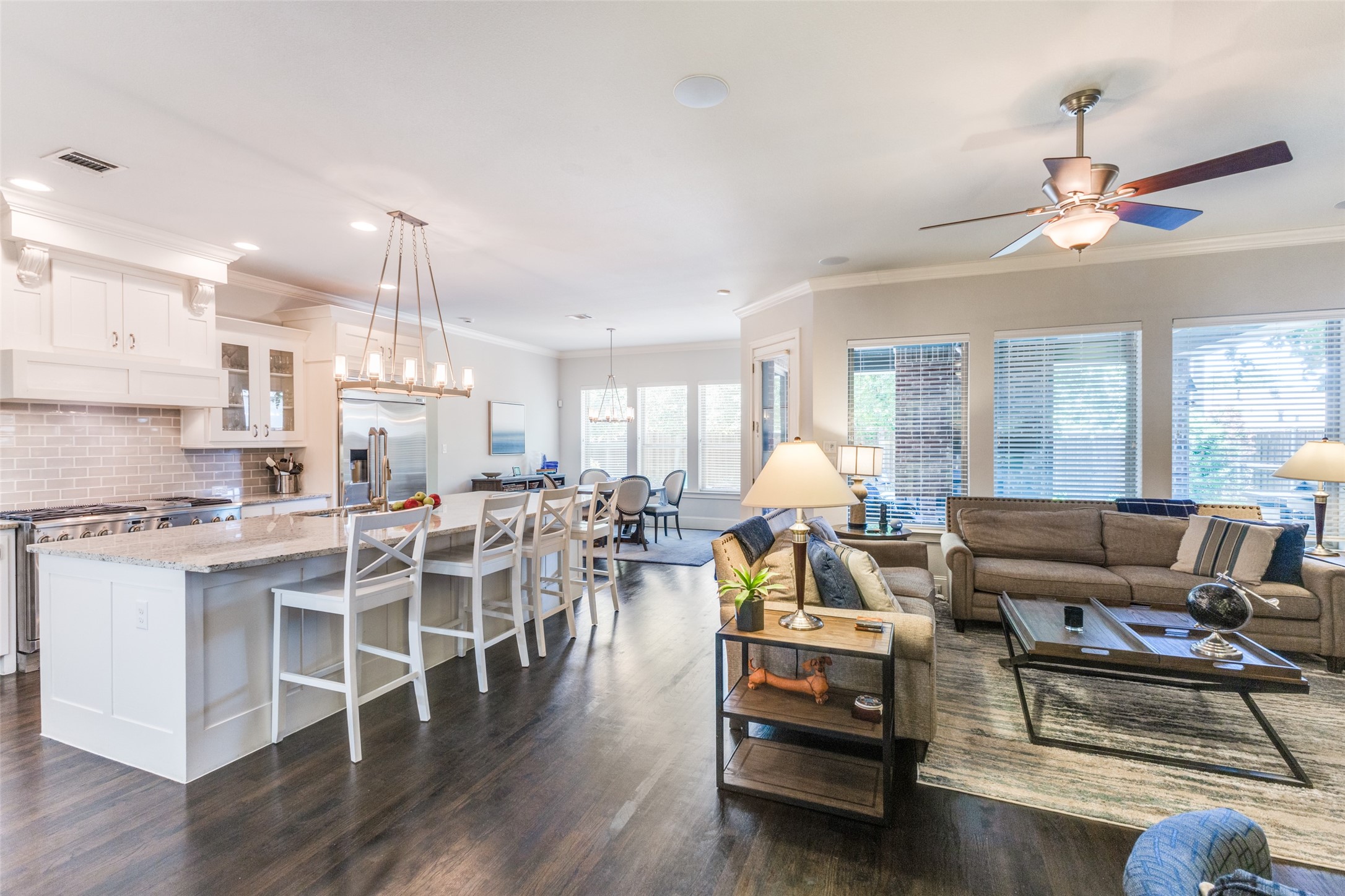 4008 N Cresthaven Road Dallas TX 75209