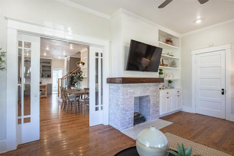 206 S Edgefield Avenue Dallas TX 75208