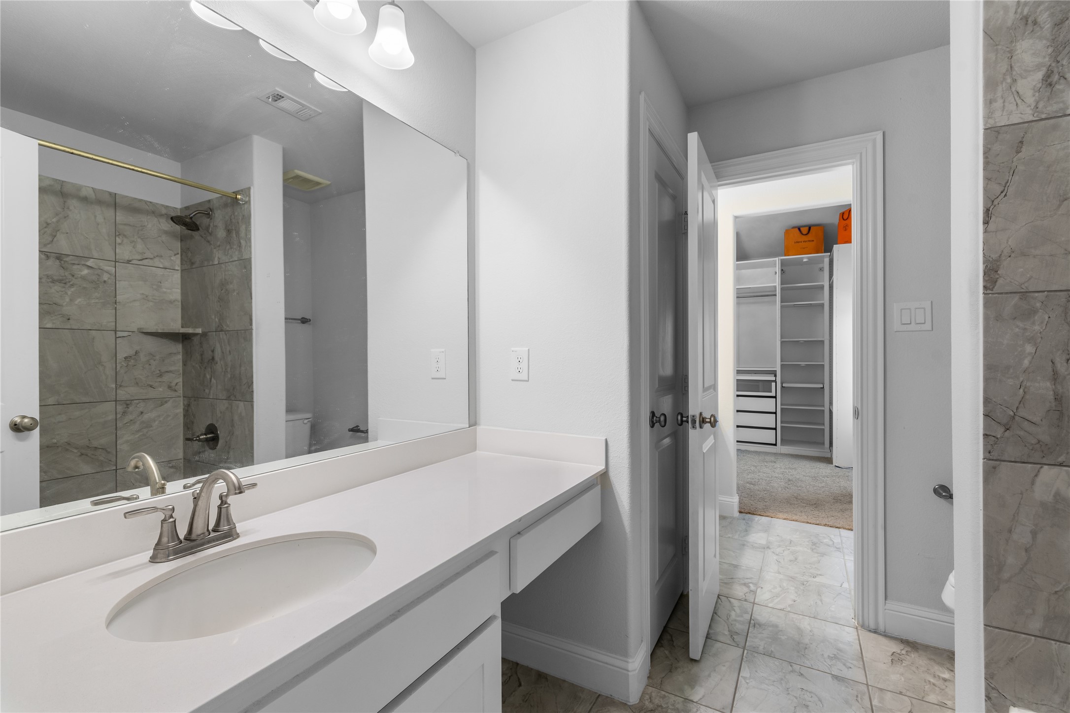3909 Switchgrass Grove Venus TX 76084