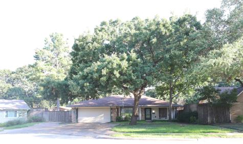 1120 Wentwood Drive Irving TX 75061