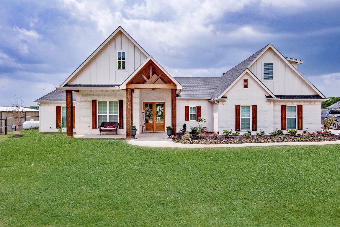 917 County Road 914 Burleson TX 76028