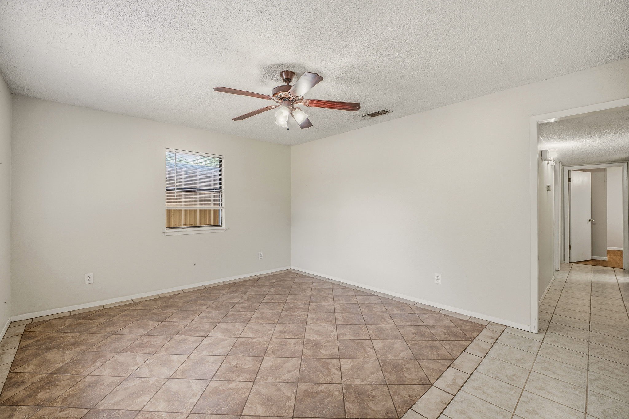 702 S Jackson Street Stephenville TX 76401