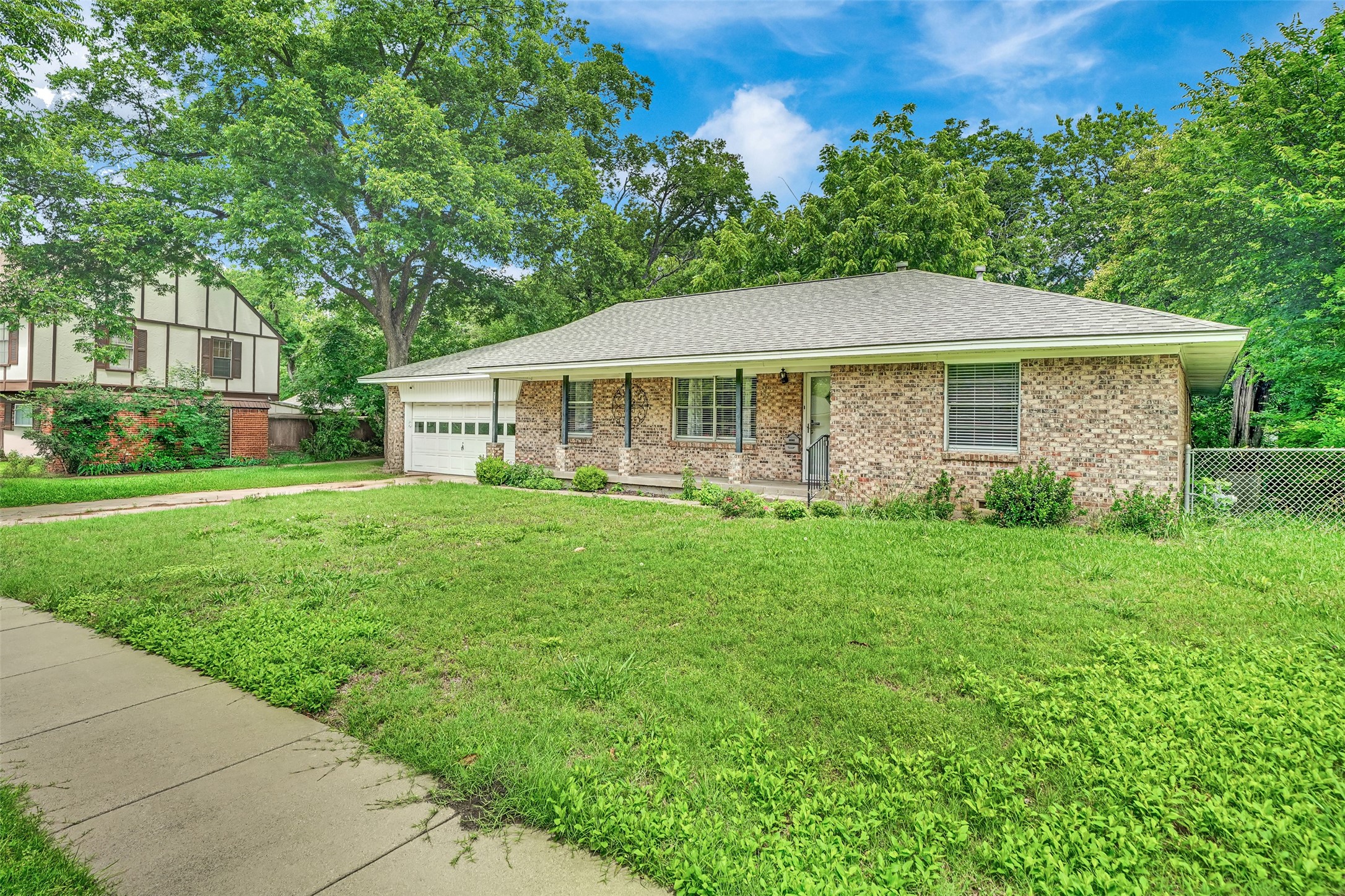 617 Ranier Circle Garland TX 75041