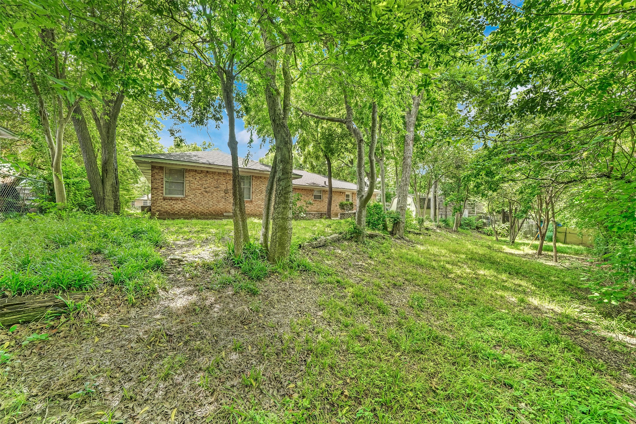 617 Ranier Circle Garland TX 75041
