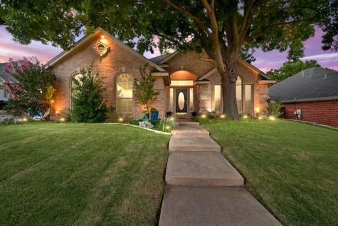 7905 Lucian Drive North Richland Hills TX 76182