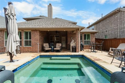 1616 Golf Club Drive Lantana TX 76226